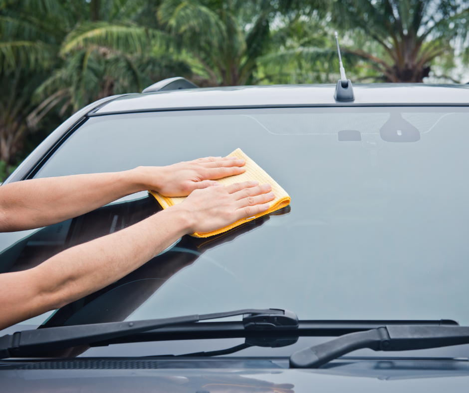 How To Properly Clean Your Windshield